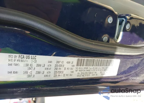 2019 Jeep Compass Limited 4X4 z USA, uszkodzony, nr VIN 3C4NJDCB1KT680147